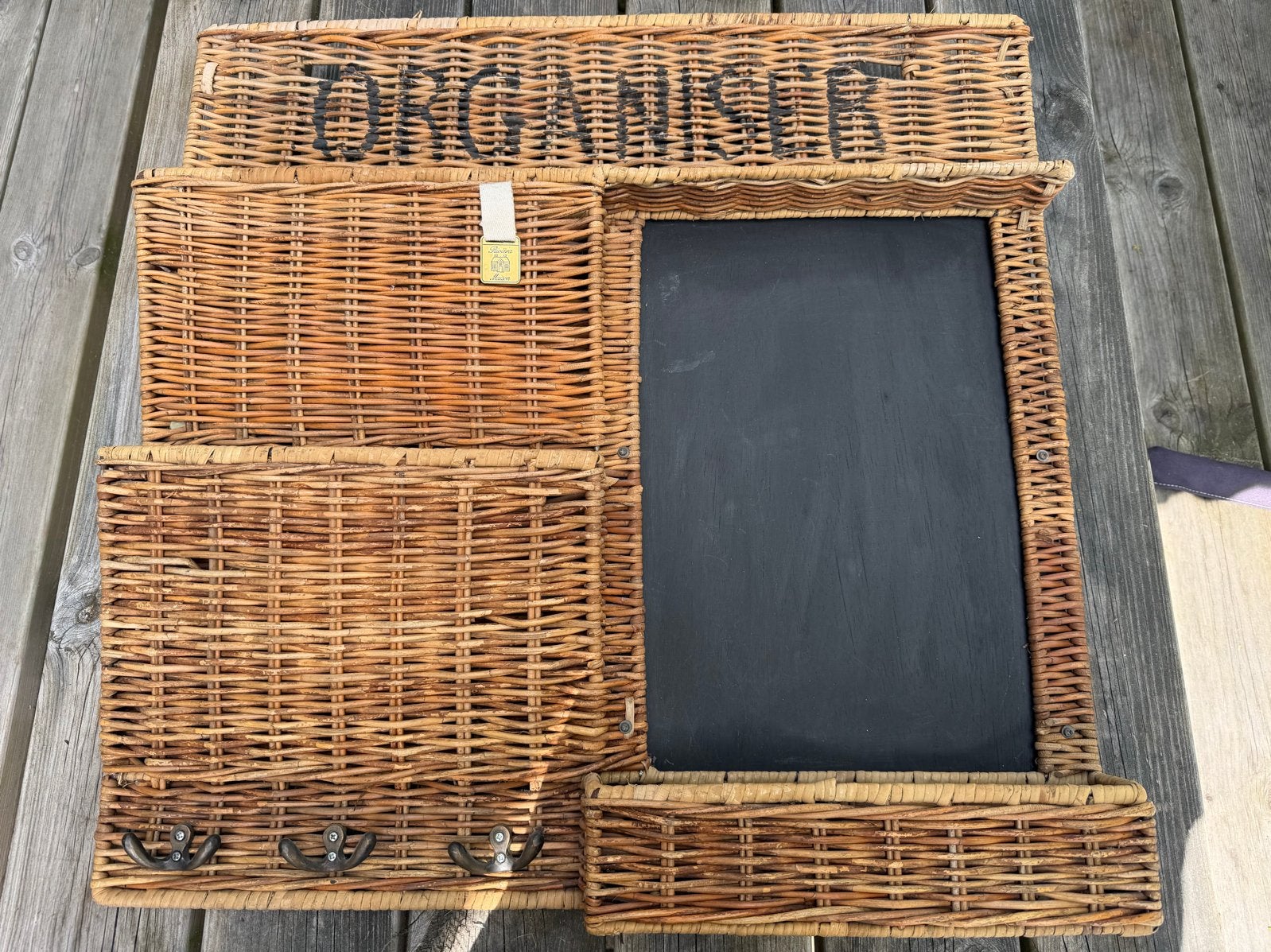 Riviera Maison Rotan Organizer met Schoolbord en Haken, Ophalen, Gebruikt, Landelijk, Natuurlijk materiaal