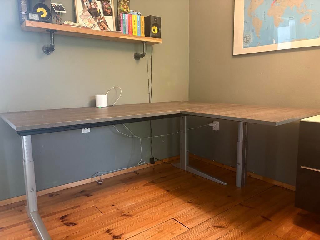 Hoekbureau 200x80cm met 80x80cm hoekstuk, in hoogte verstelb, Ophalen of Verzenden, In hoogte verstelbaar, Gebruikt, Hoekbureau