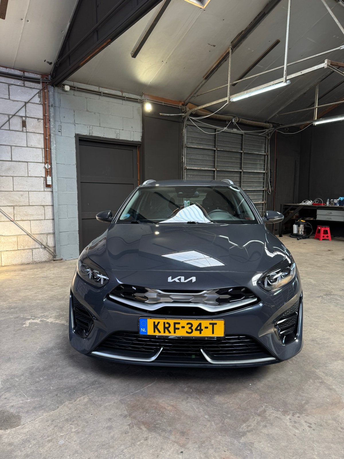 Kia Cee d sportswagon 1.6 GDI Phev 141pk 2022 Grijs, 77 km/l, Zwart, Plug-in hybride, Stationwagon
