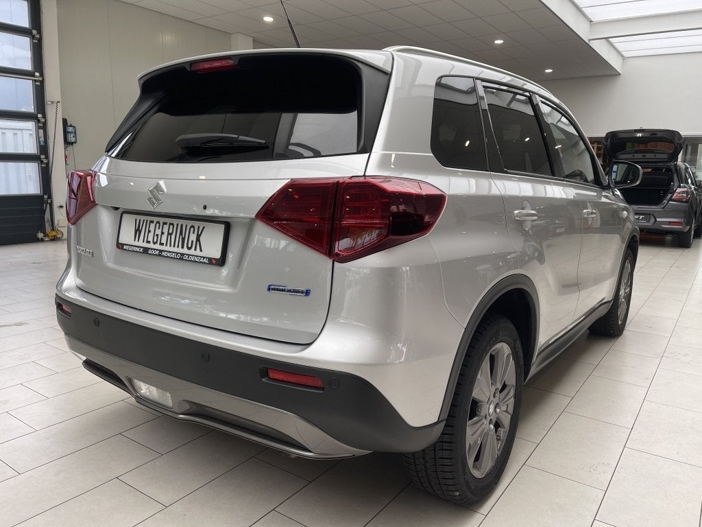 Suzuki Vitara 1.4 Boosterjet Hybride Select [ CAMERA I ADAPT, Auto's, Automaat, 12 maanden, Stof, Gebruikt