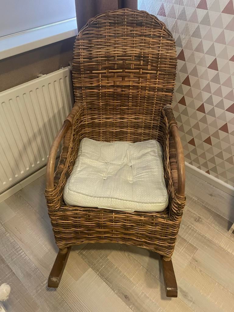 Rotan schommelstoel, Ophalen, Gebruikt, Stoel(en)