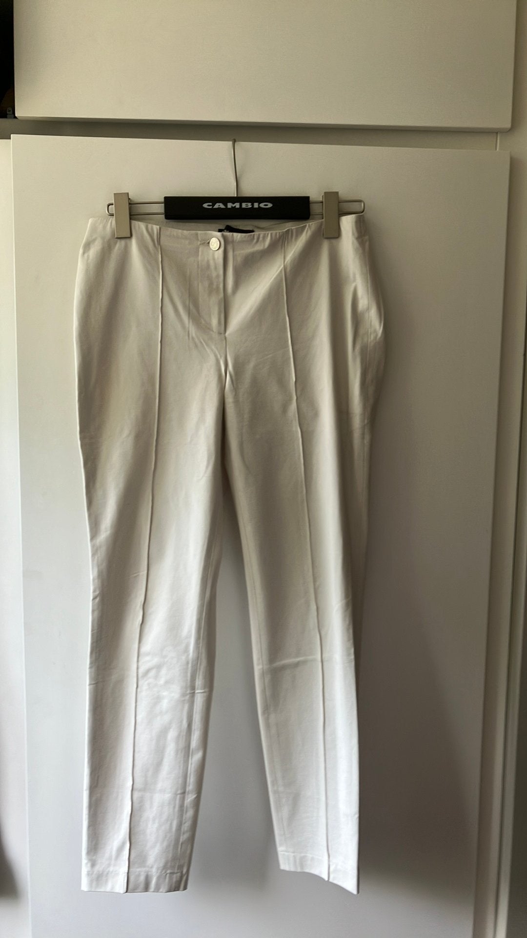 Cambio. Roomwitte broek. Style: Ros. Maat 38, Kleding | Dames, Broeken en Pantalons, Maat 38/40 (M), Wit, Ophalen of Verzenden