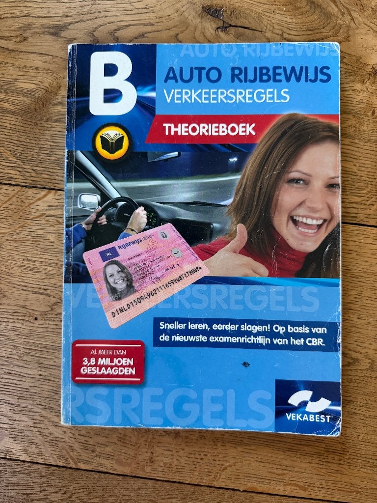 Theorie- en praktijkboek B-rijbewijs Vekabest, Boeken, Gelezen, Niet van toepassing, Ophalen of Verzenden, Vekabest