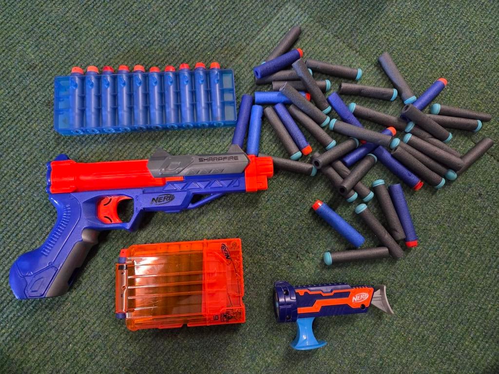 Nerf pistool, waterpistool, 2x magazijn, veel pijlen, Ophalen of Verzenden