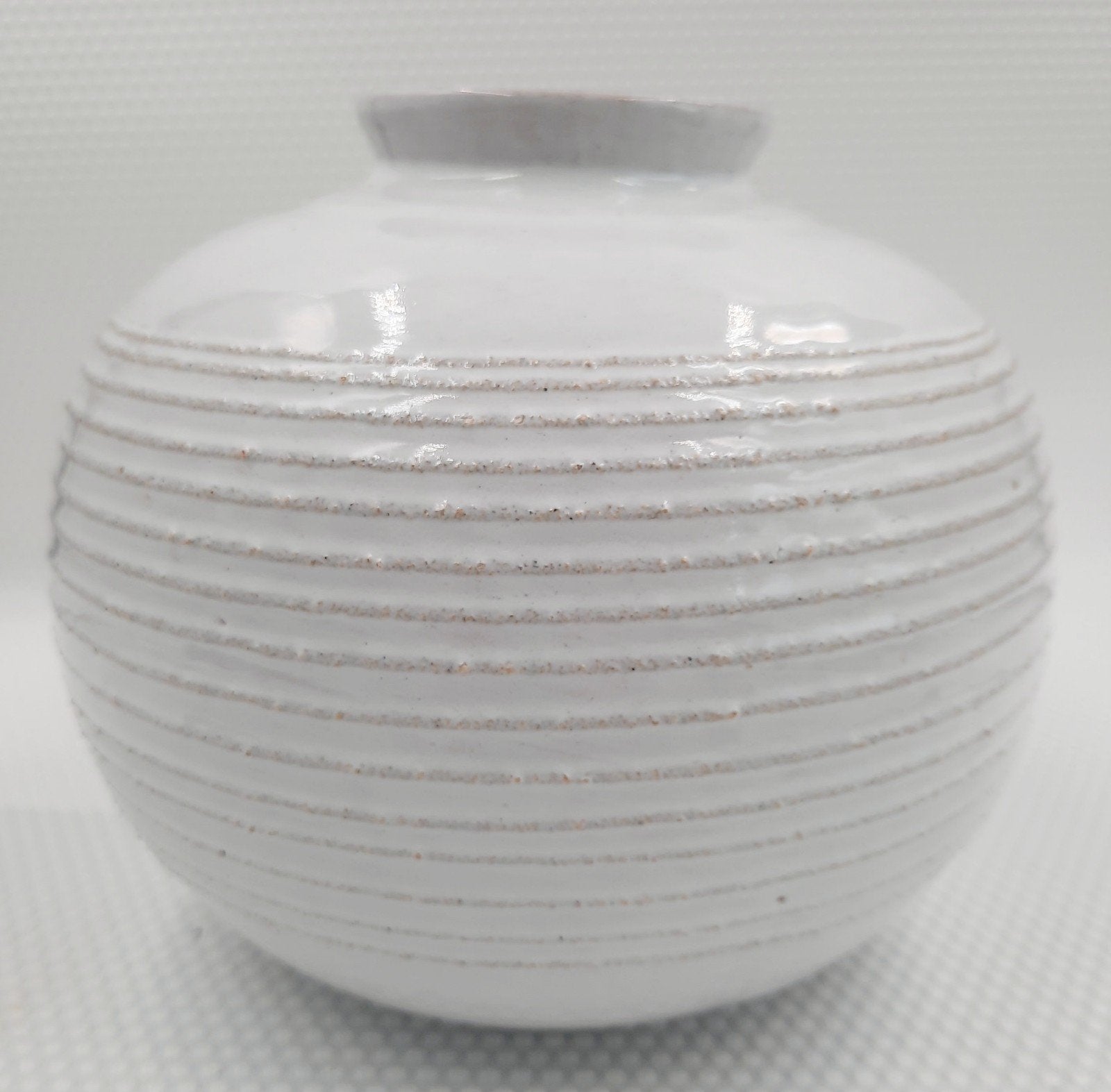 Vintage Strehla Keramiek Bolvaas - Wit met Ribbels, Ophalen of Verzenden