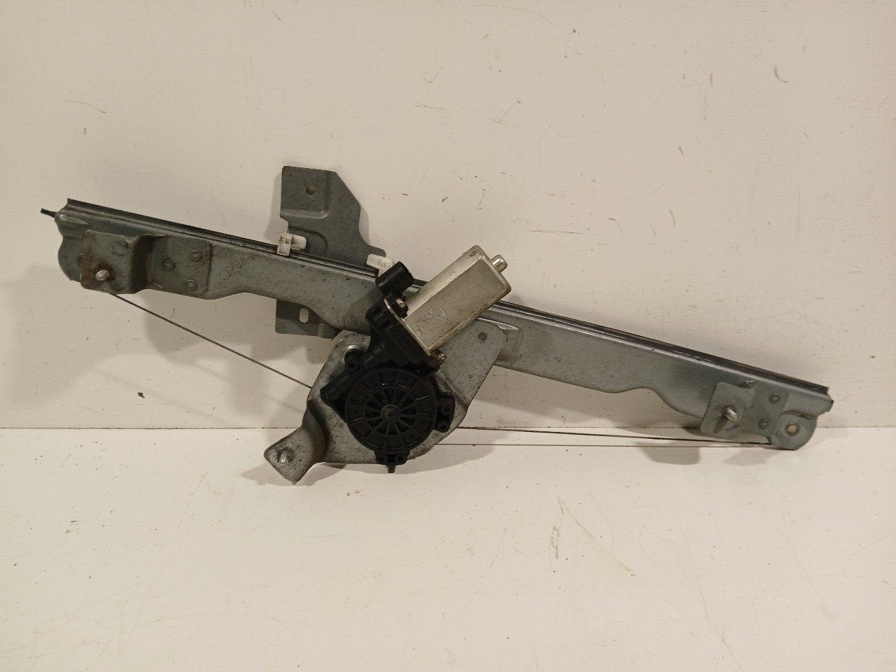 Raammechaniek elektrisch links voor Dacia Duster, Dacia, Onderdelen@venauto.nl, Van der Ven Autorecycling B.V., Gebruikt