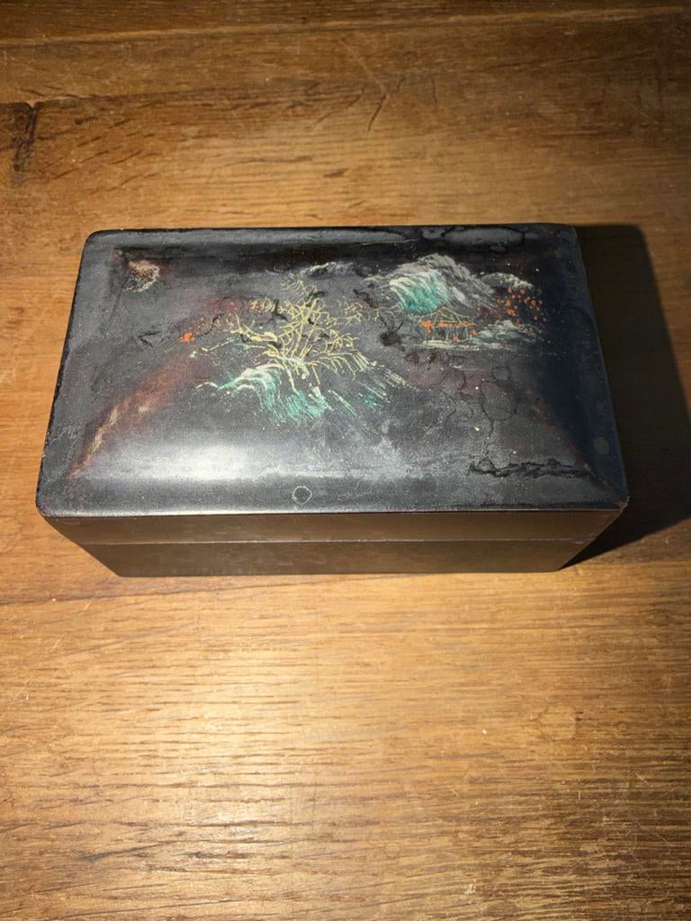 Antiek Japans Lakdoosje met Landschapdecoratie, Antiek en Kunst, Ophalen of Verzenden