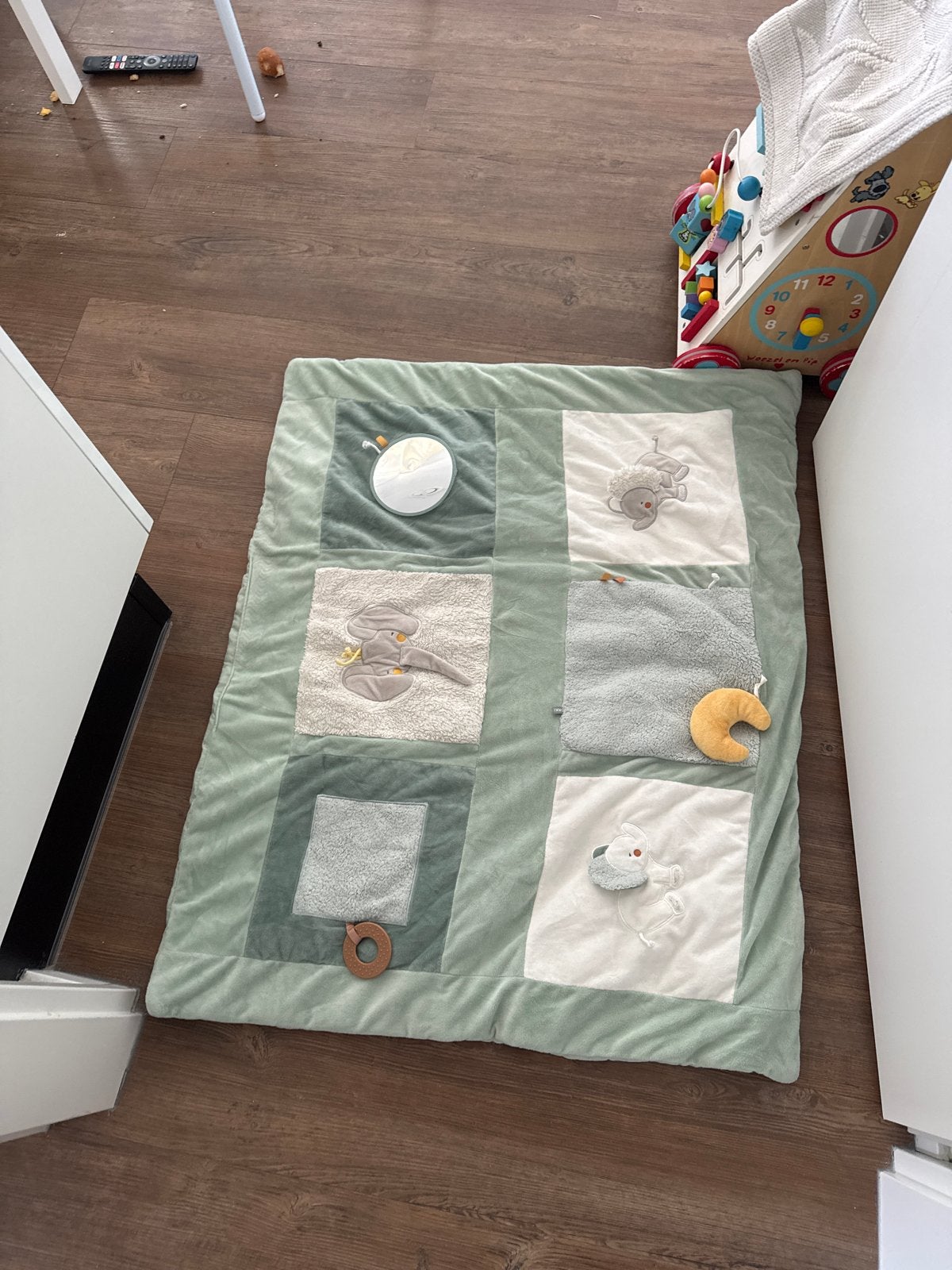Speelkleed met verschillende texturen en speeltjes, Kinderen en Baby's, Ophalen, Gebruikt