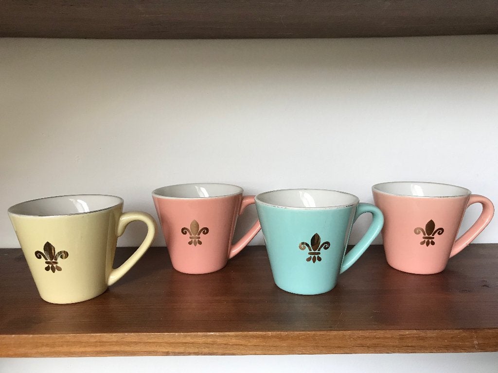 Set van 4 pastel kleurige mokken “ gouden “ kroontje, Ophalen of Verzenden