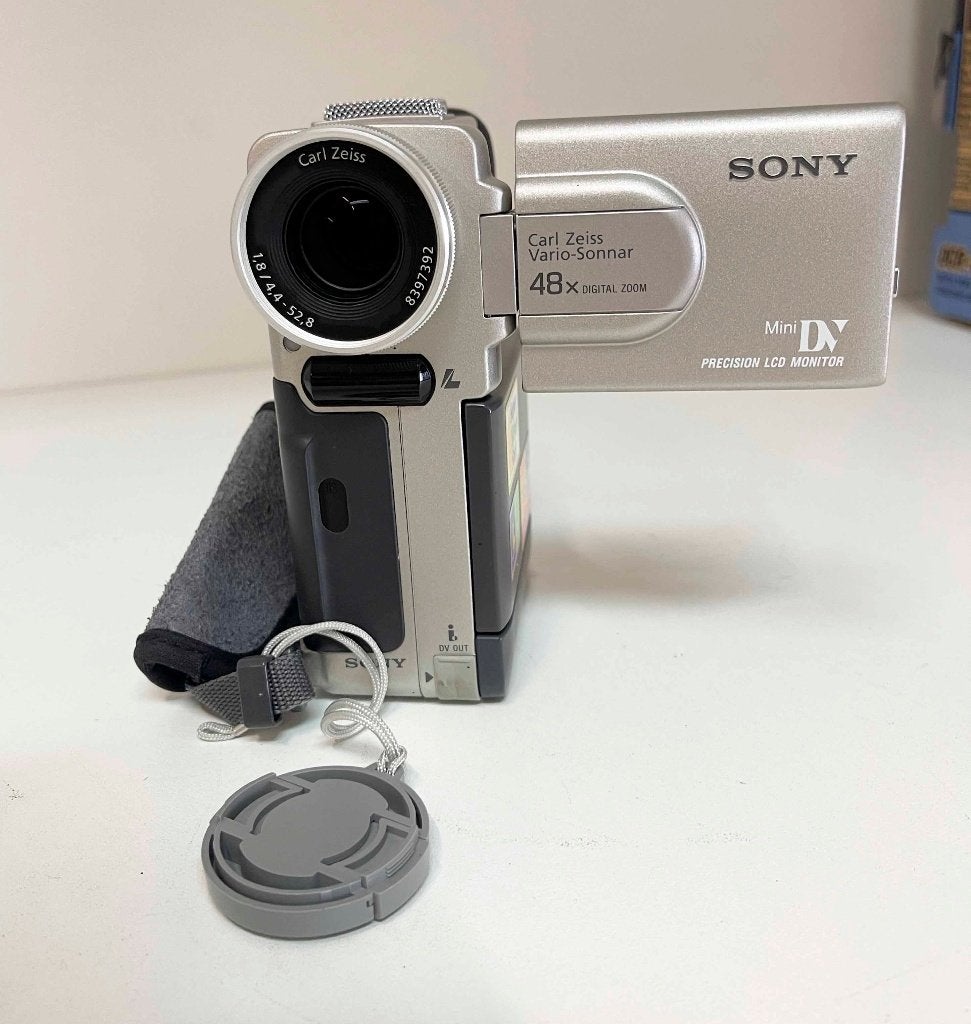 SONY DCR-PC10E Mini DV camera met DV om direct digitaliseren, Mini dv, N, N, 20x of meer
