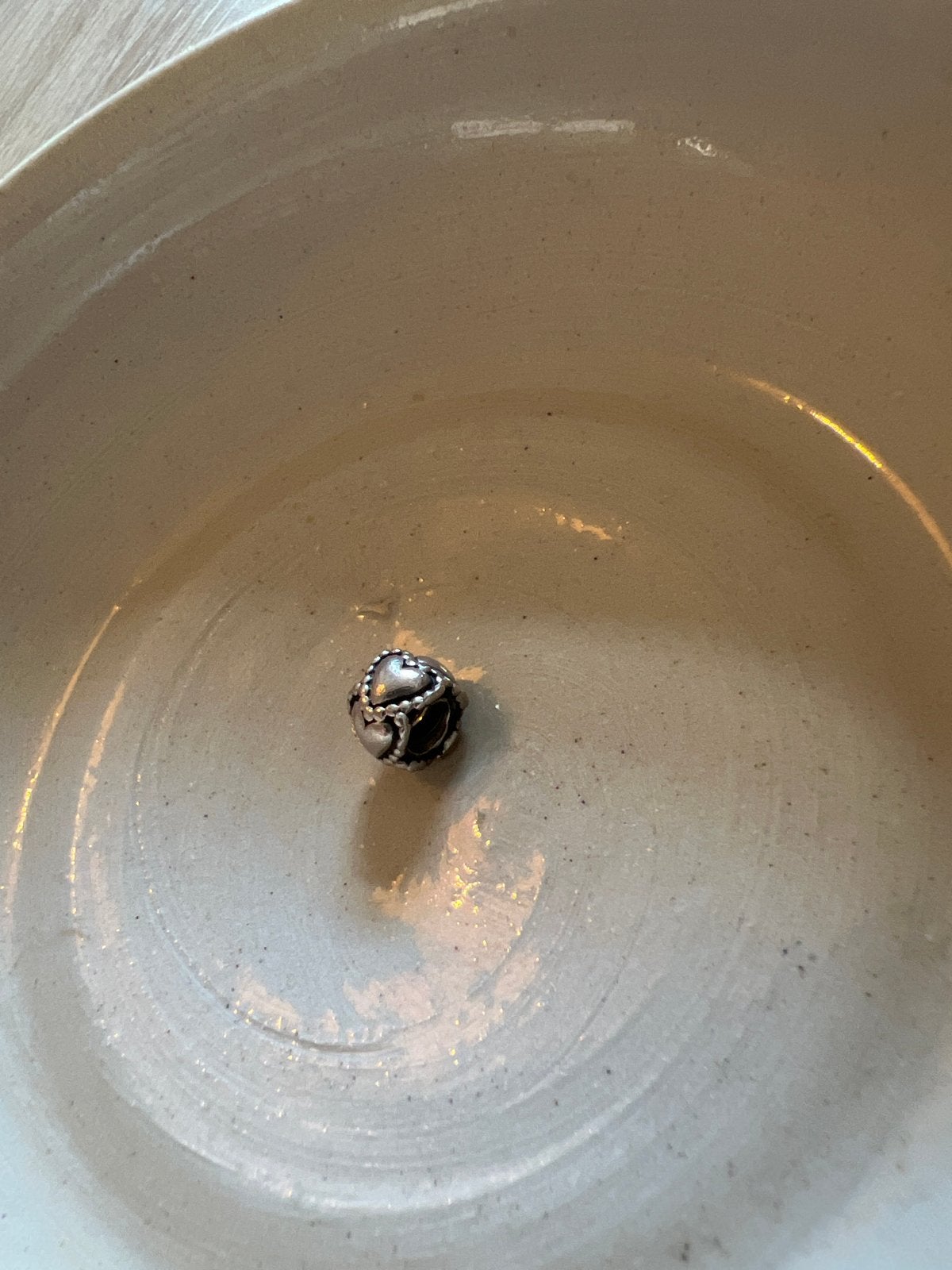 Pandora zilveren bedel met hartjes, Gebruikt, Pandora, Ophalen of Verzenden, 1 bedel