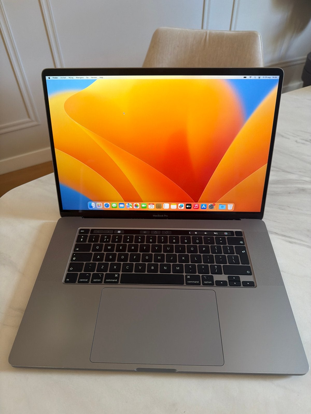 MacBook Pro 16-inch (2019) - Intel Core i7, 16GB RAM, Computers en Software, Apple Macbooks, 2 tot 3 Ghz, Qwerty, 512 GB, Zo goed als nieuw