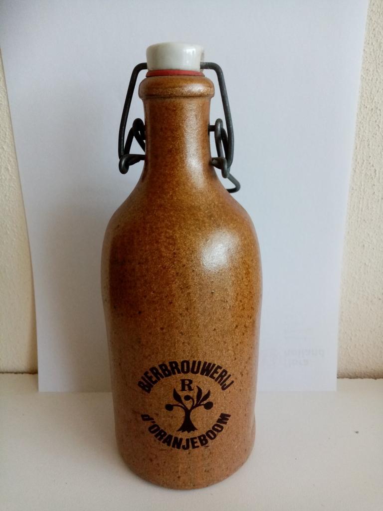 Stenen Oranjeboom fles, Ophalen of Verzenden, Zo goed als nieuw, Oranjeboom