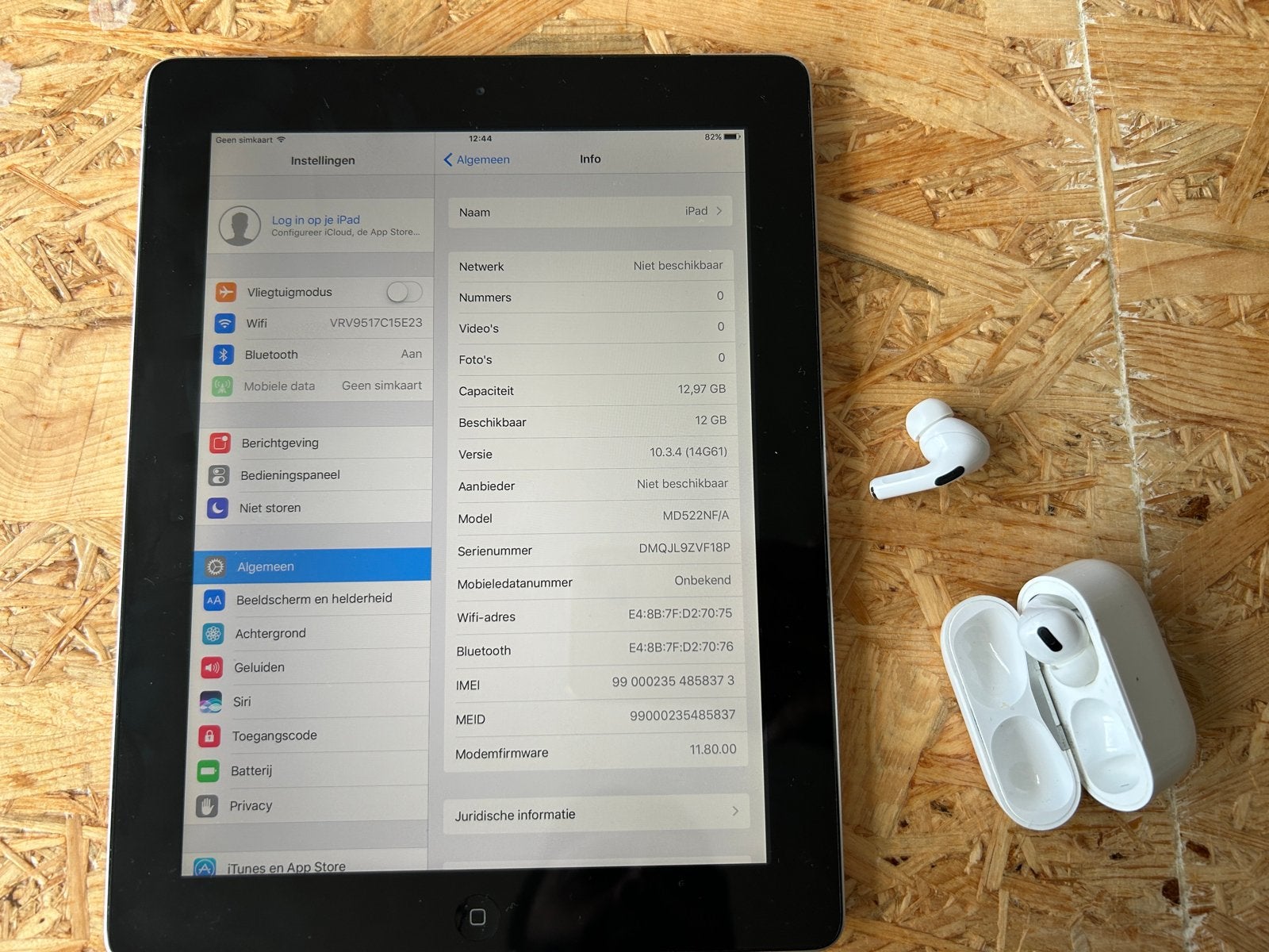 Apple iPad (3e generatie) met 16GB opslag en AirPods Pro, Computers en Software, Gebruikt, Apple iPad, 16 GB, Wi-Fi