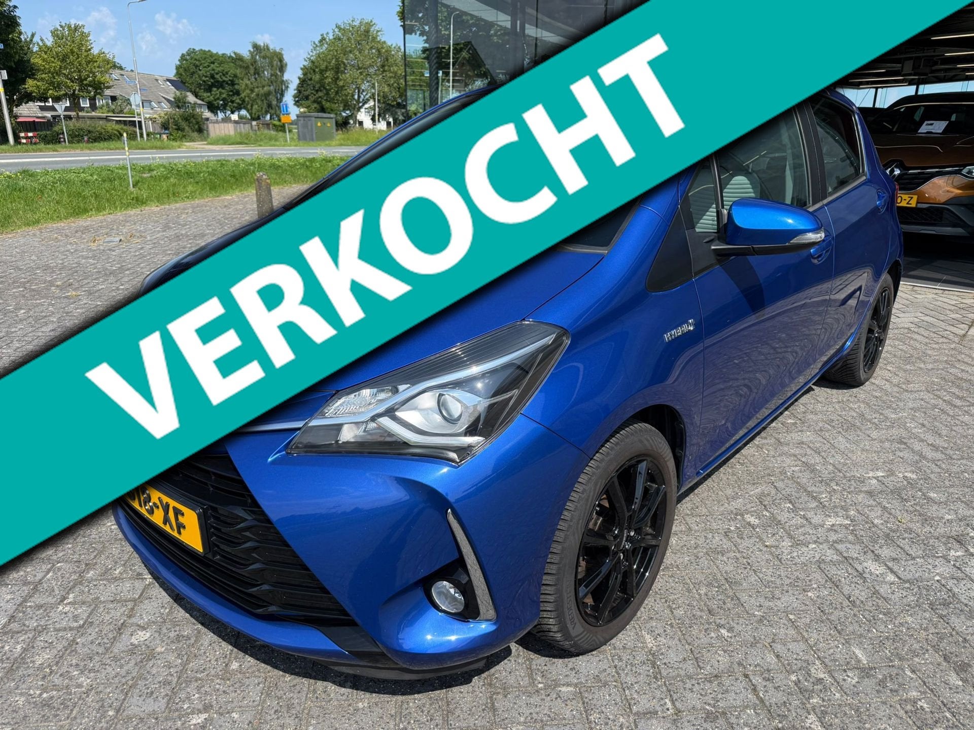 Toyota Yaris 1.5 Hybrid Dynamic, Auto's, 12 maanden, 4 cilinders, Blauw, Bedrijf