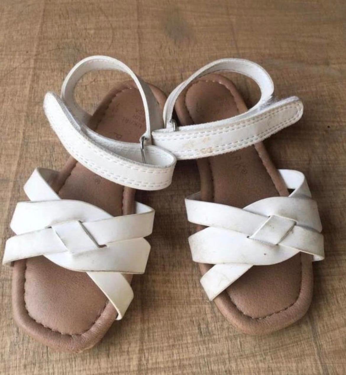 Leuke witte kinder sandaaltjes Zara maat 21, Ophalen, Jongen of Meisje, Schoenen, Zo goed als nieuw