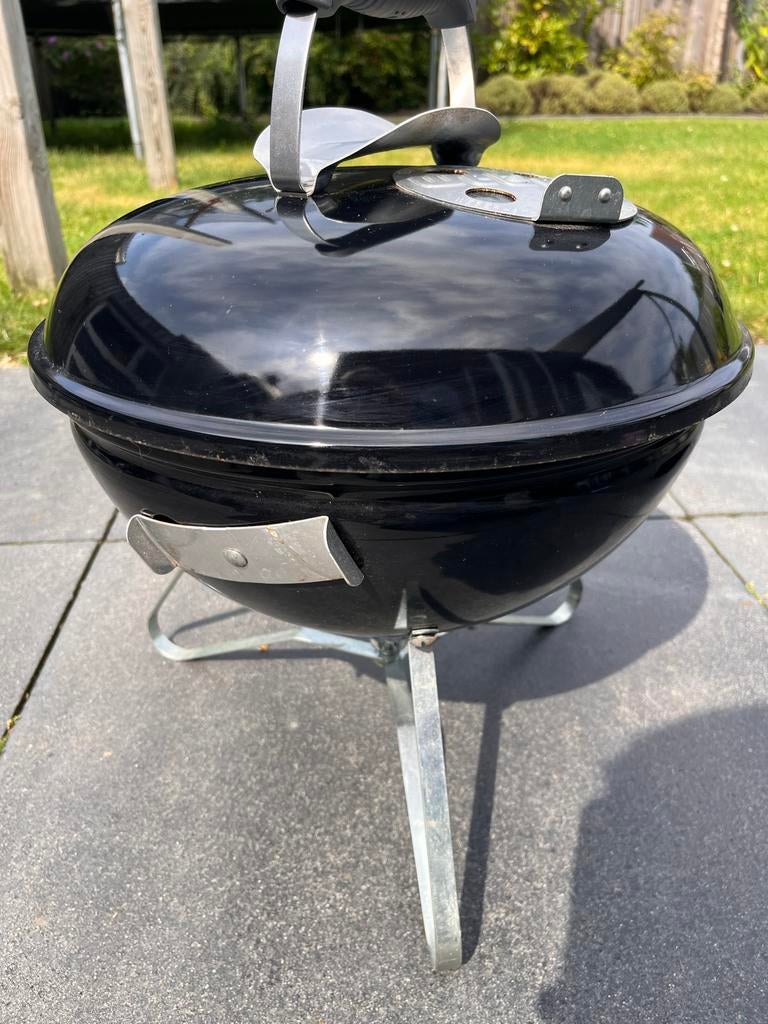 Weber Smokey Joe BBQ met accessoires, Tuin en Terras, Houtskoolbarbecues, Ophalen of Verzenden, Zo goed als nieuw
