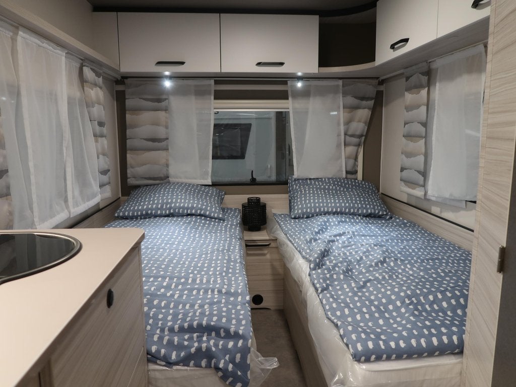 Dethleffs C'Joy 460 LE ENKELE BEDDEN, LICHTGEW., Caravans en Kamperen, Caravans, Schokbreker, Dethleffs, 5 tot 6 meter, Overige typen