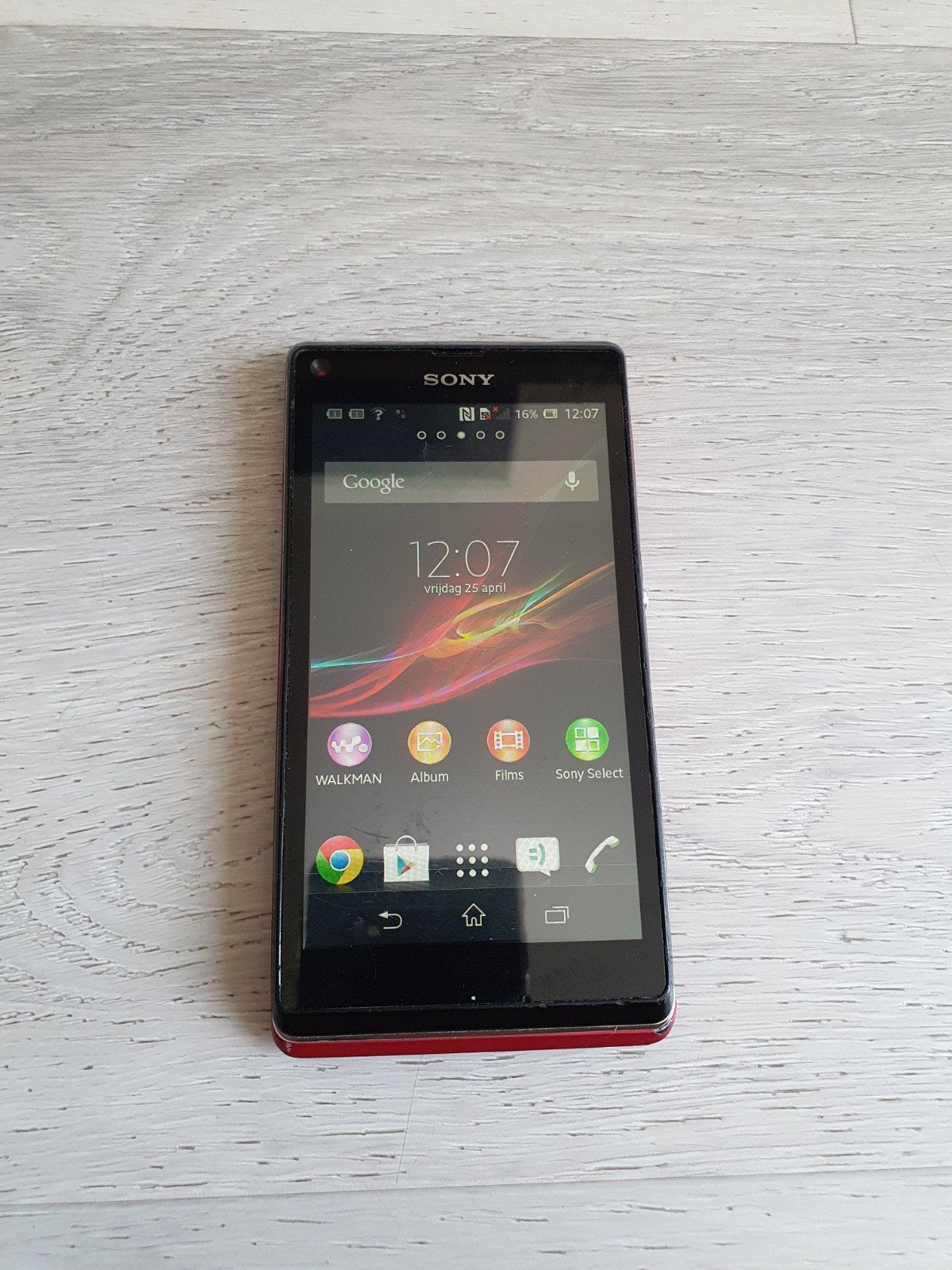 zeldzame Sony Xperia L rood in perfecte staat, Telecommunicatie, Mobiele telefoons | Sony, Ophalen of Verzenden, Zwart