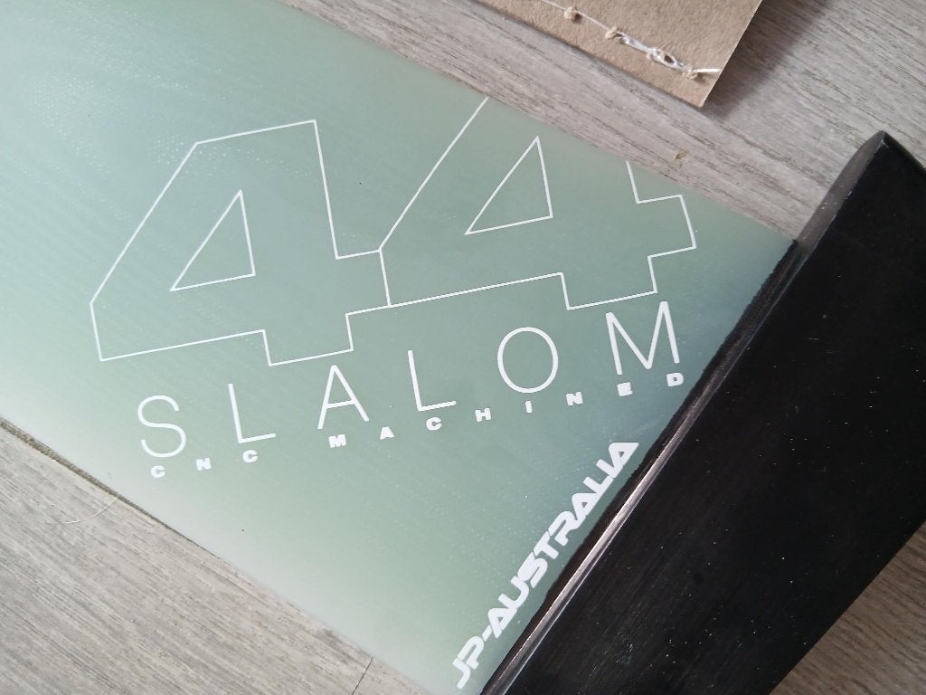 Nieuw: JP Australia Slalom 44 cm Vin (G10 - Tuttle Box), Ophalen of Verzenden, Nieuw, Overige typen