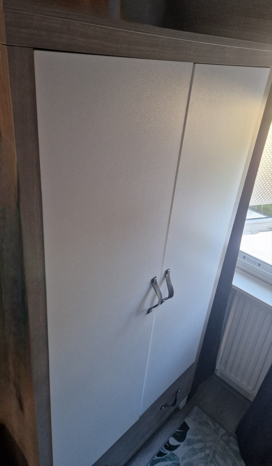 Kast en commode plus bijpassende schap voor boven de commode, Ophalen, Gebruikt, Kast, 50 tot 70 cm
