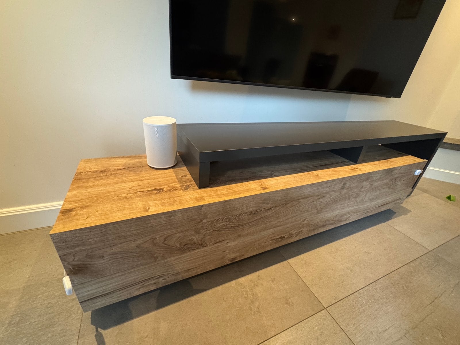 Modern TV-meubel met opbergruimte, Ophalen, Gebruikt, 200 cm of meer, Minder dan 100 cm