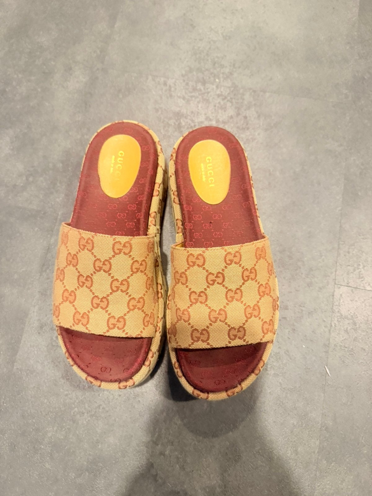 gucci slippers, Kleding | Dames, Schoenen, Ophalen of Verzenden, Zo goed als nieuw