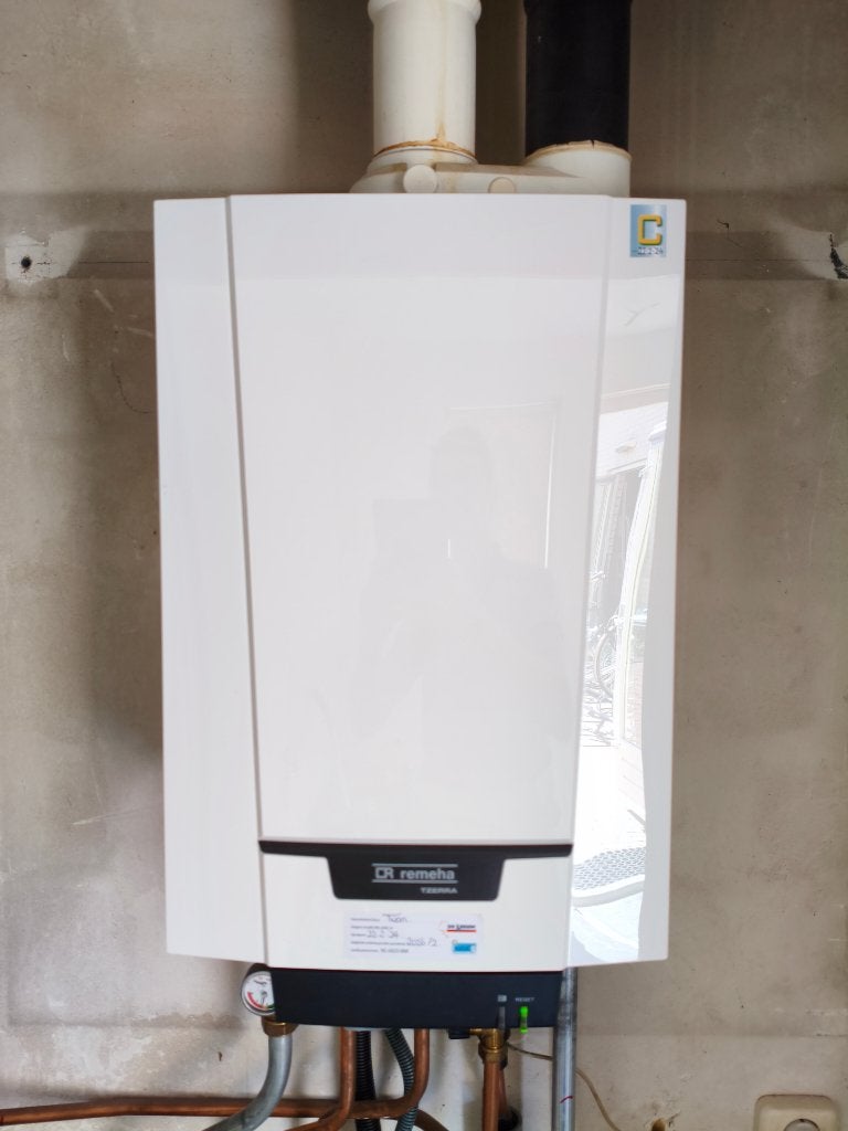 Remeha Tzerra M 39c PLUS HR Combi-Comfortsysteem, Ophalen, 30 tot 80 cm, Gebruikt, Hoog rendement (Hr)