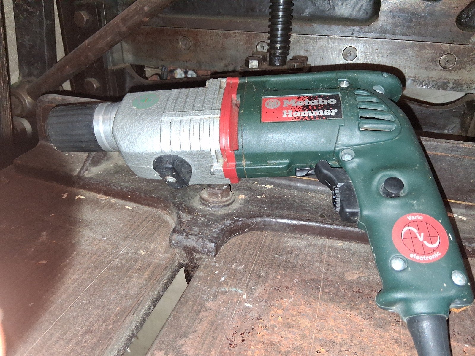 Vintage Metabo Klophamer BH E 6011 S-R+L - Werkt Goed, Doe-het-zelf en Verbouw, Ophalen, Gebruikt, Boor- en/of Breekhamer, Klopboormechanisme