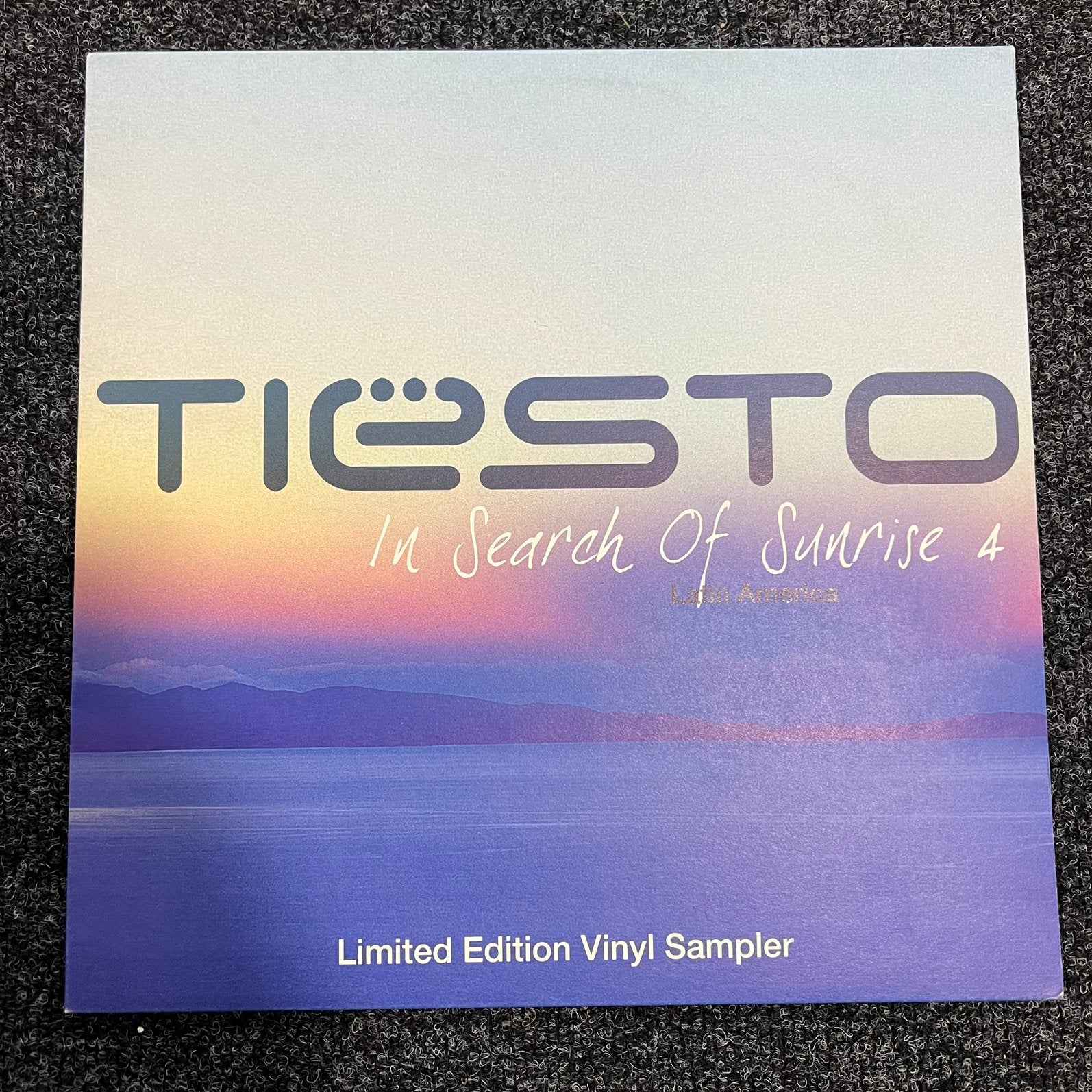 DJ Tiësto: In Search Of Sunrise 4 ‘Latin America’, Trance, Zo goed als nieuw, 12 inch, Dubbel-LP