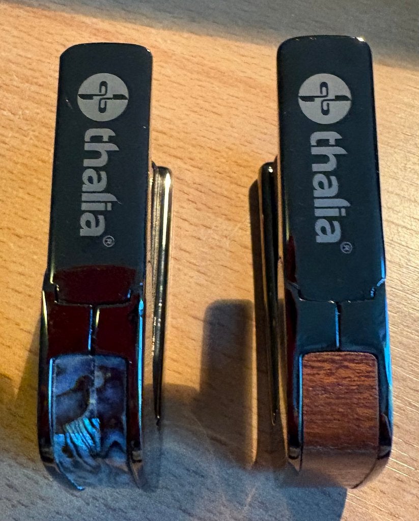 1 THALIA Capo met vervangende radius rubbers zgan., Ophalen of Verzenden, Zo goed als nieuw, Akoestische gitaar