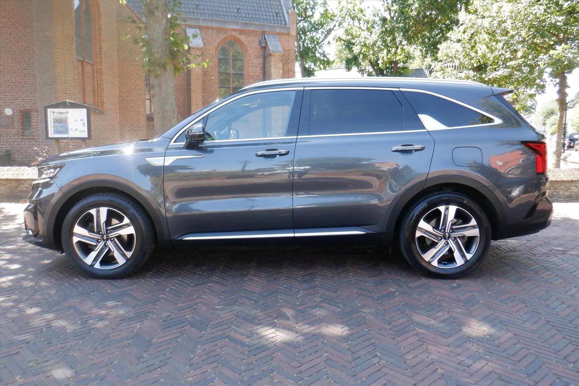 KIA Sorento 1.6 T-GDi 265pk Plug-in Hybrid 4WD Aut-7 PERSOON, Auto's, Kia, 12 maanden, Gebruikt, 4 cilinders, 179 pk