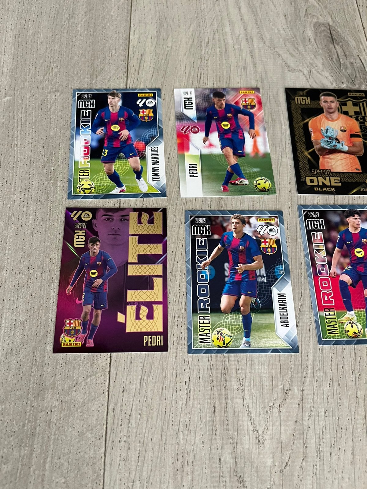 Fc Barcelona MGK2026-2027 cards Nieuw, Hobby en Vrije tijd, Stickers en Plaatjes, Ophalen of Verzenden, Nieuw, Meerdere plaatjes