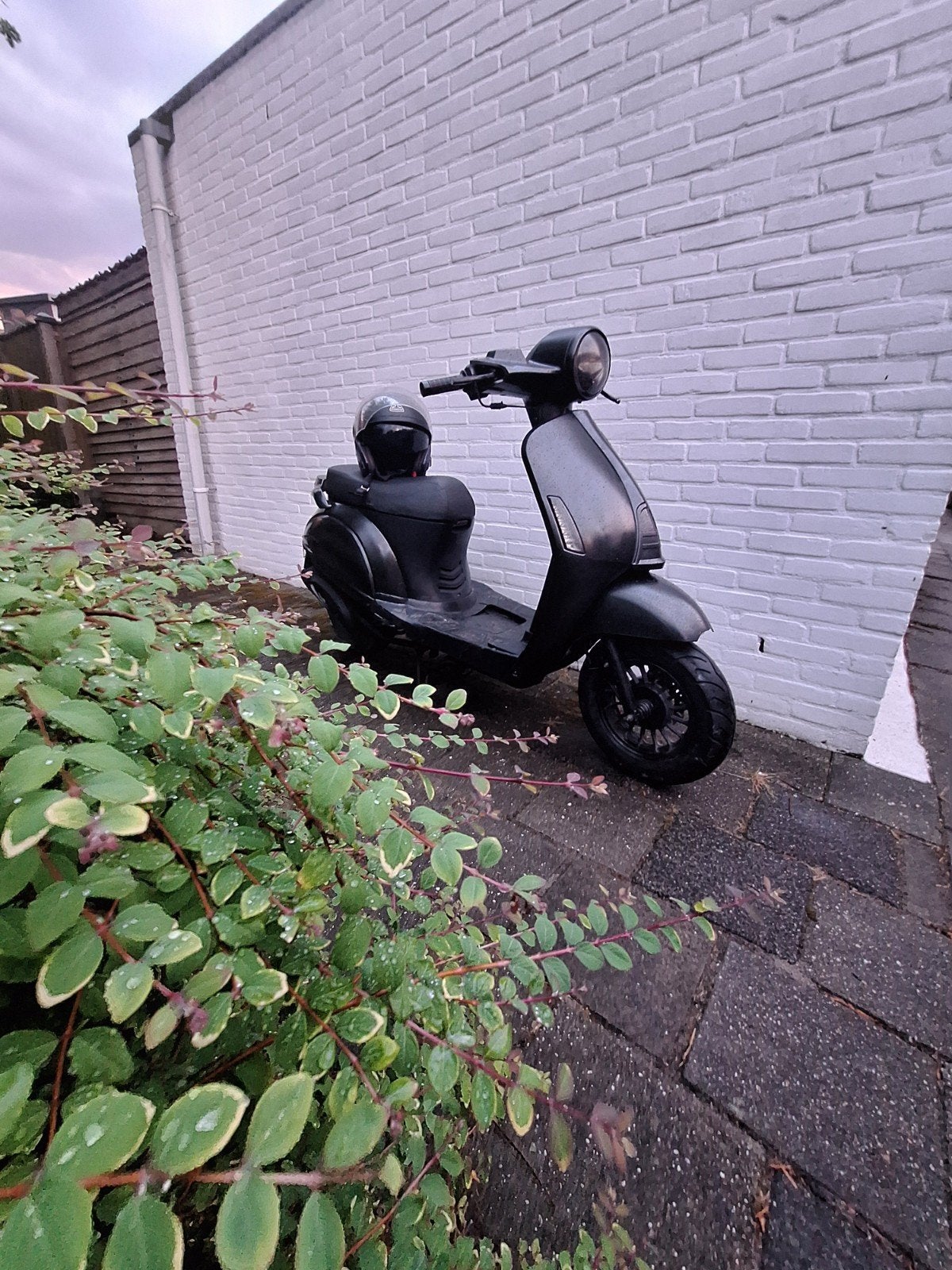 agm swan teruil, Fietsen en Brommers, Ophalen of Verzenden, Zo goed als nieuw, Benzine, Overige merken