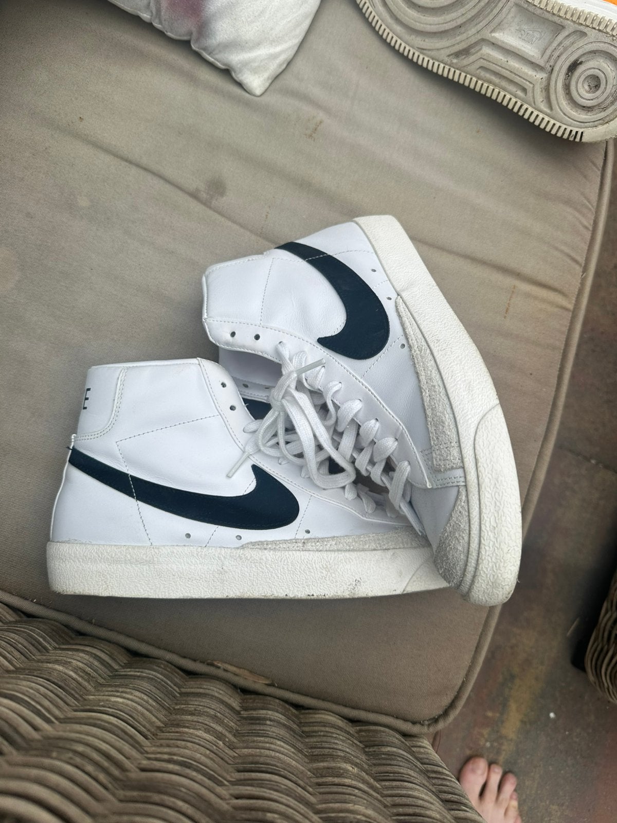 Nike blazer 42,5 1 x gedragen, Ophalen of Verzenden, Zo goed als nieuw