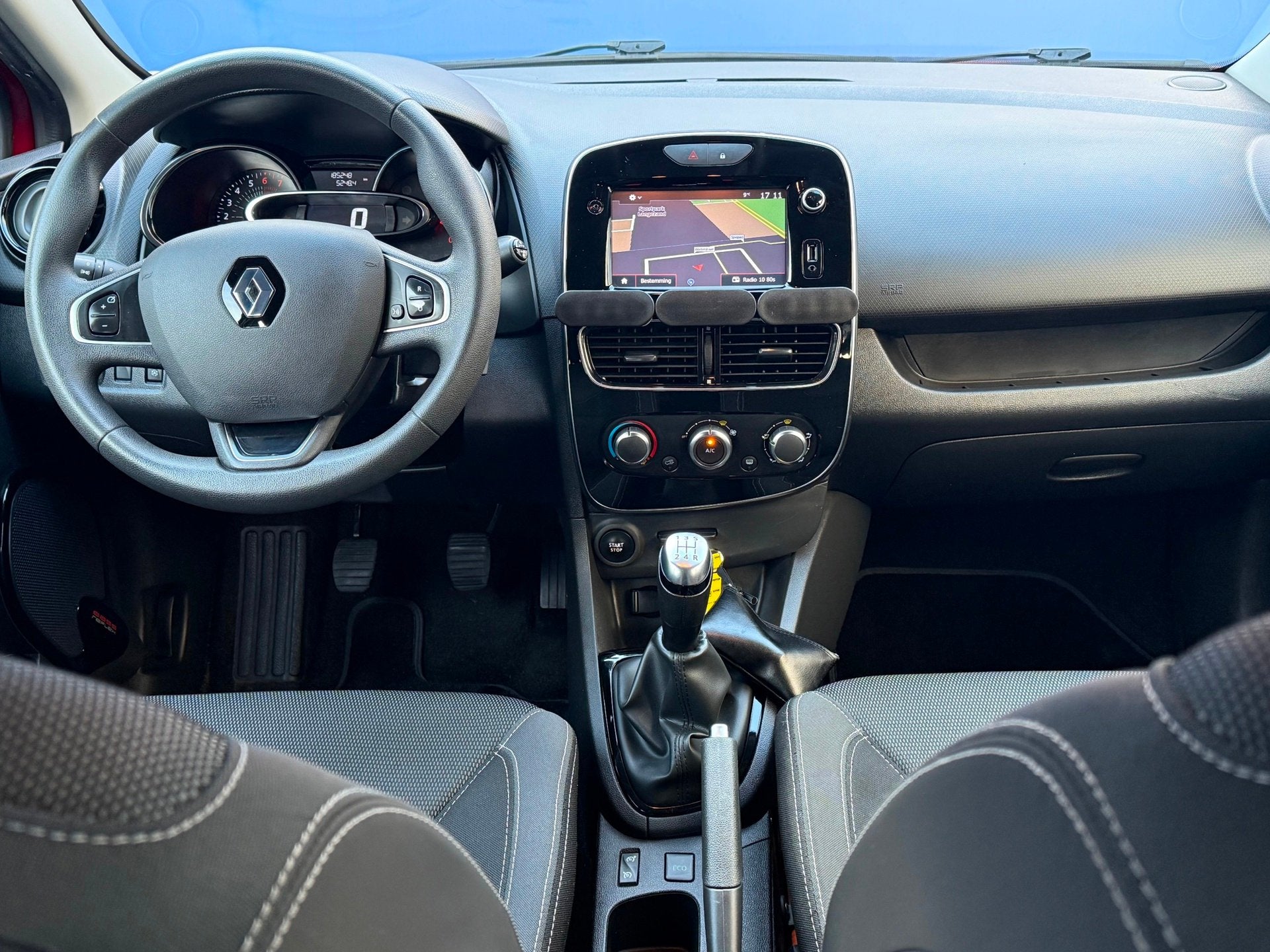 Renault Clio 0.9 TCe Zen 2e Eigenaar,Trekhaak,Airco,Navi,Cru, Auto's, Voorwielaandrijving, Gebruikt, 49 €/maand, Origineel Nederlands