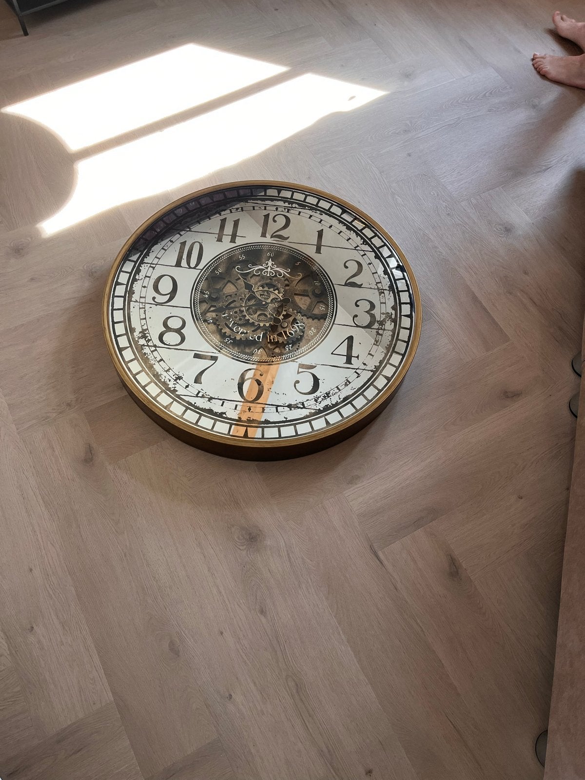 Grote ronde wandklok - 1 meter diameter, Ophalen, Analoog, Werkt op batterijen, Wandklok