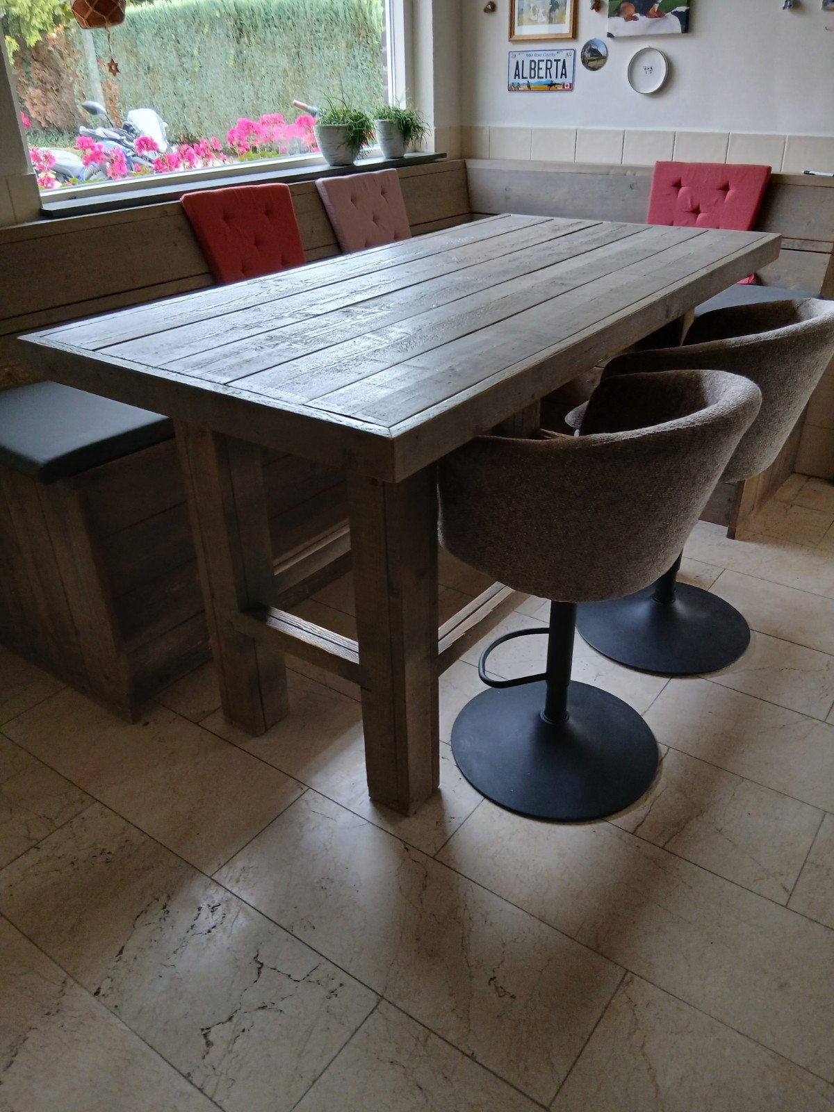 hoge tafel met hoekbank, Ophalen, Zo goed als nieuw, Rechthoekig, 200 cm of meer