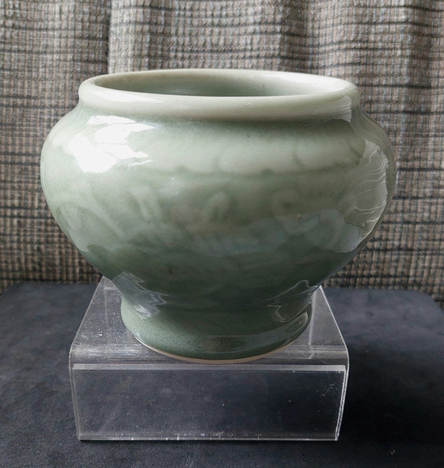 Chinese Celadon Pot, Verzenden