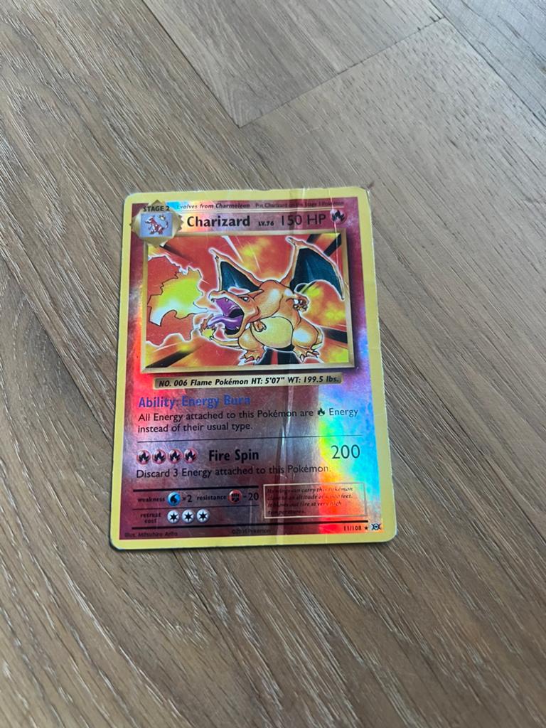 Pokemon charizard card, Ophalen of Verzenden
