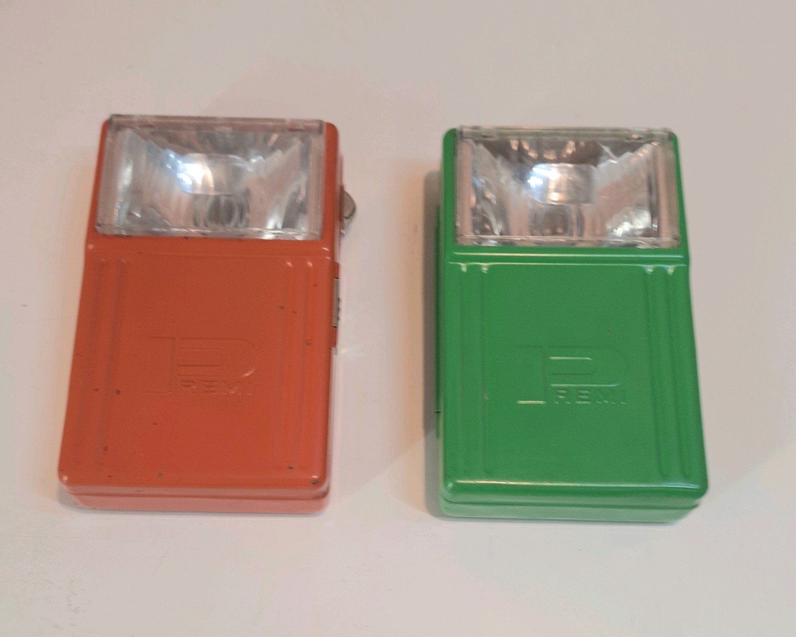 Oranje en groene zaklampen merk Premi,lees de beschrijving, Ophalen of Verzenden, Zo goed als nieuw, Gebruiksvoorwerp