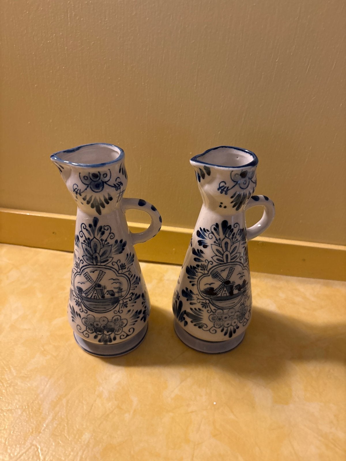 Set van 2 Delft Odeco Holland Handgeschilderde Vaasjes, Antiek en Kunst, Ophalen of Verzenden