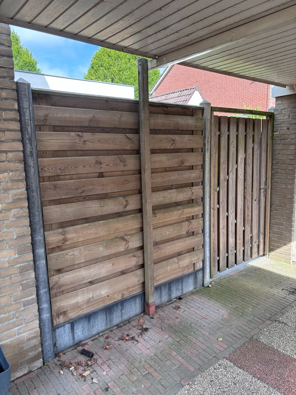 Houten schutting met poort - Gebruikt, Tuin en Terras, Schuttingen, Ophalen, Minder dan 3 meter, Hout, 1 tot 2 meter