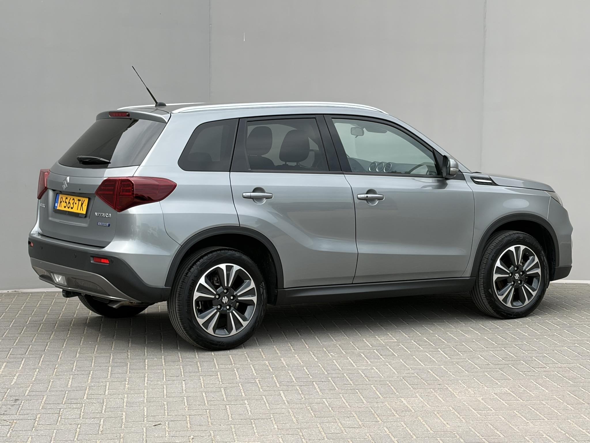 Suzuki Vitara 1.4 Boosterjet Comfort Smart Hybrid / Afneemba, Stof, Gebruikt, Euro 6, 4 cilinders