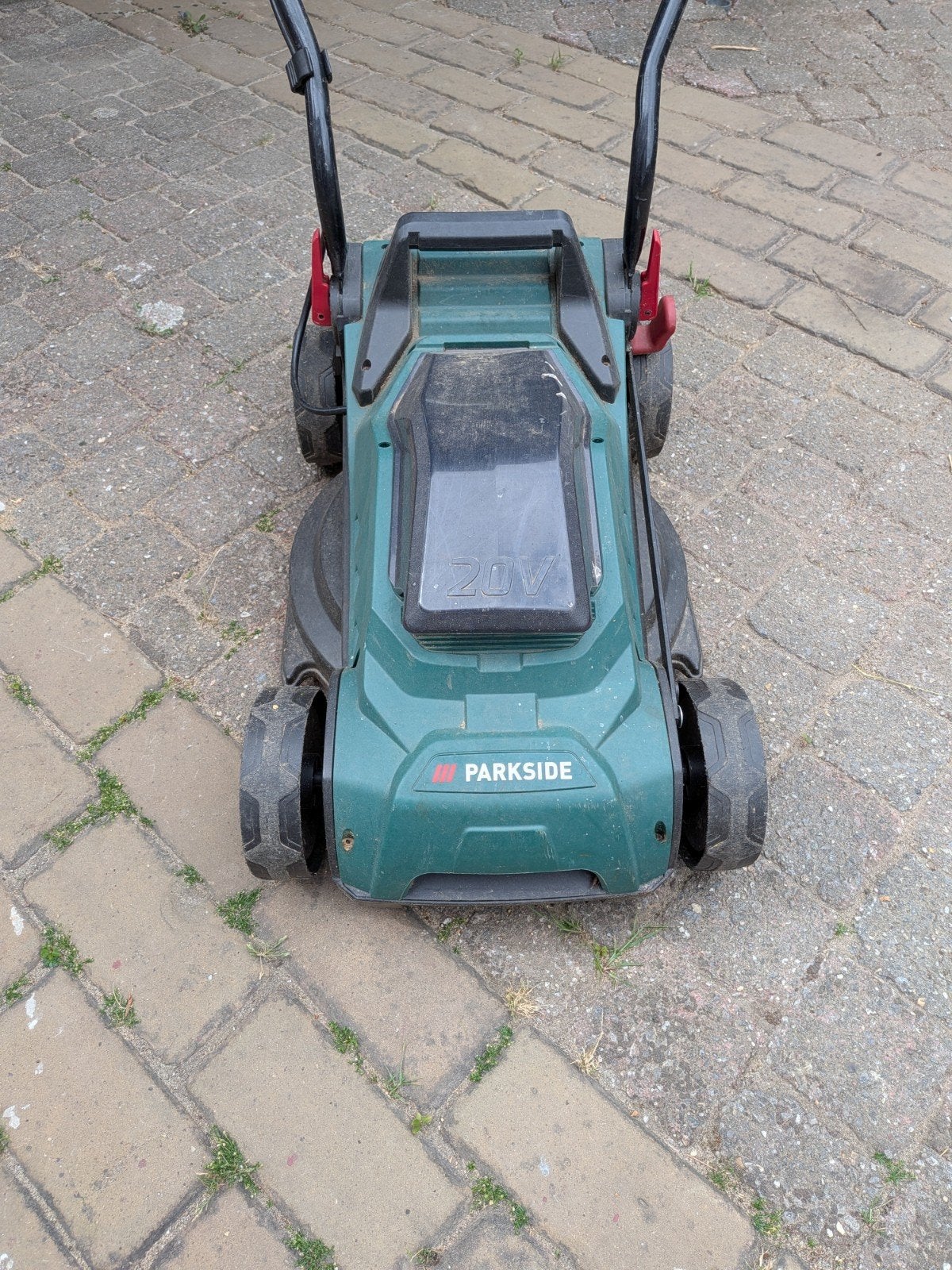Parkside grasmaaier - Gebruikt, wegens verhuizing, Tuin en Terras, Grasmaaiers, Gebruikt, Accu-grasmaaier, 30 t/m 39 cm, Cirkelmaaier
