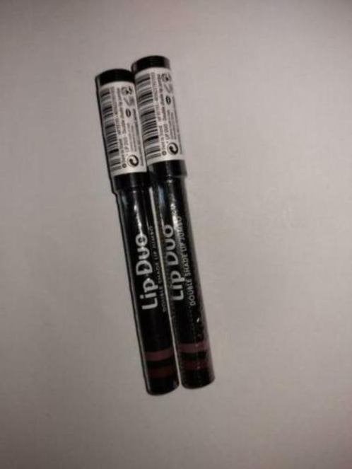 2 Nieuwe Douglas lip duo (advr 264), Nieuw, Ophalen of Verzenden, Make-up, Overige kleuren
