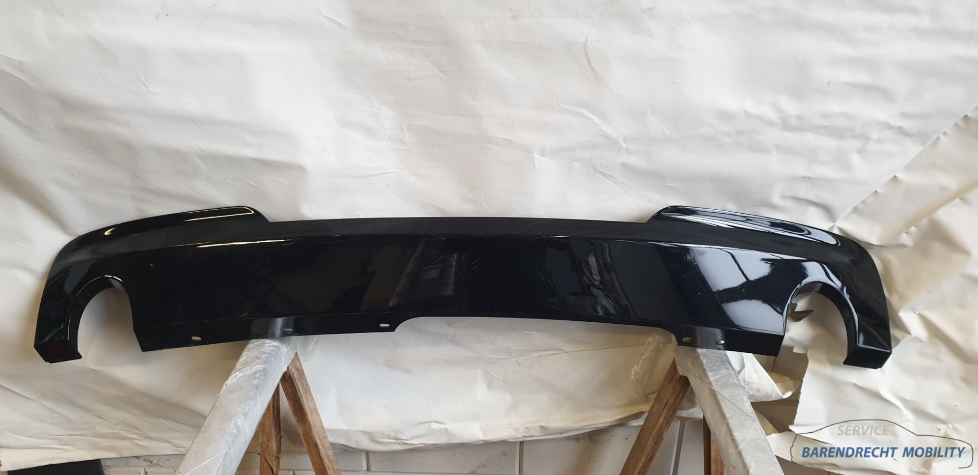 Originele diffuser F10 F11 M-pakket 5 serie 51127906283 dubb, Petuelring 130
80788  Munich, DE, Gebruikt, Info@bmw.de, Ophalen of Verzenden