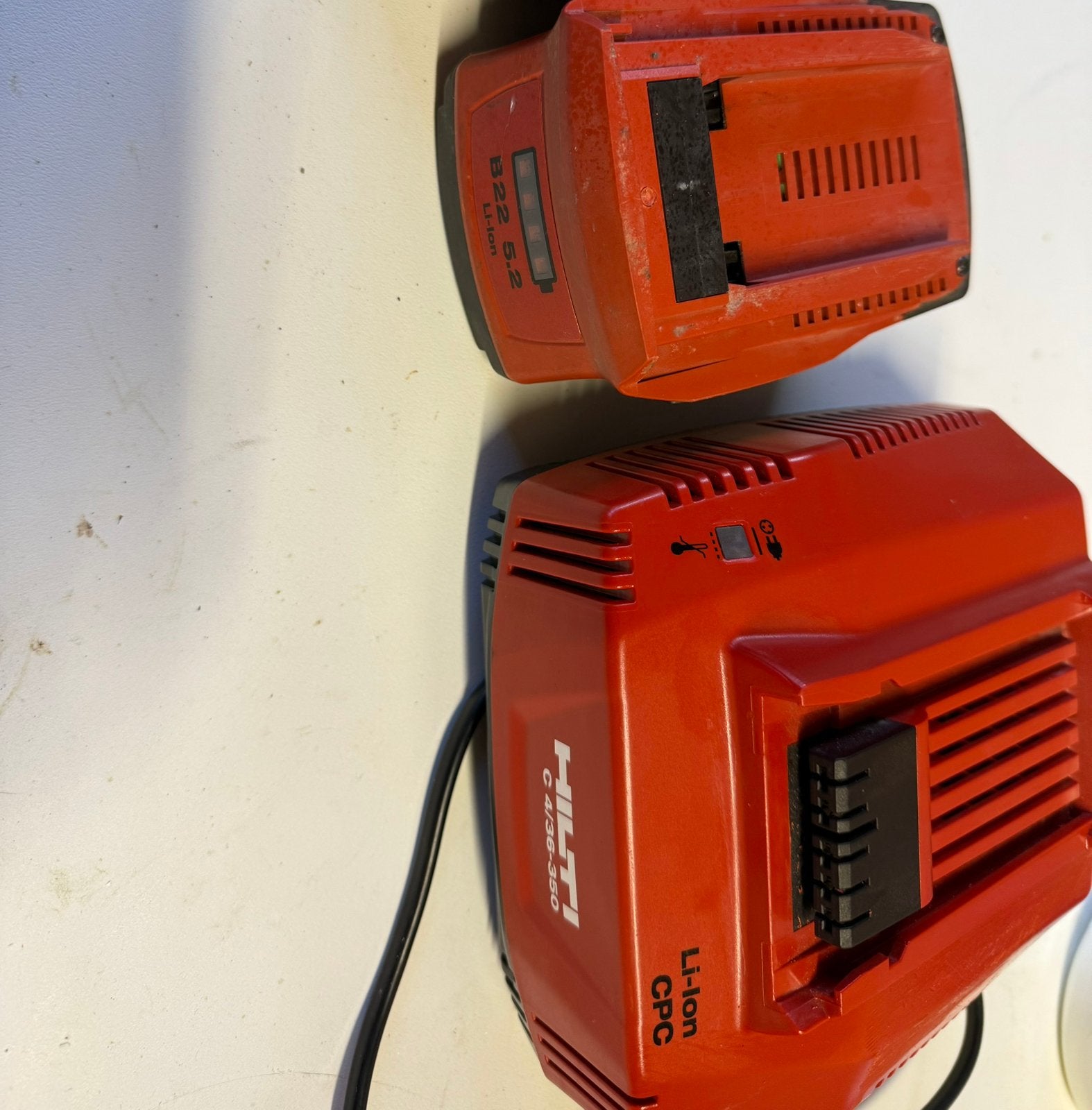 Hilti BX3 1 acu en 1 lader, Doe-het-zelf en Verbouw, Ophalen of Verzenden, Gebruikt