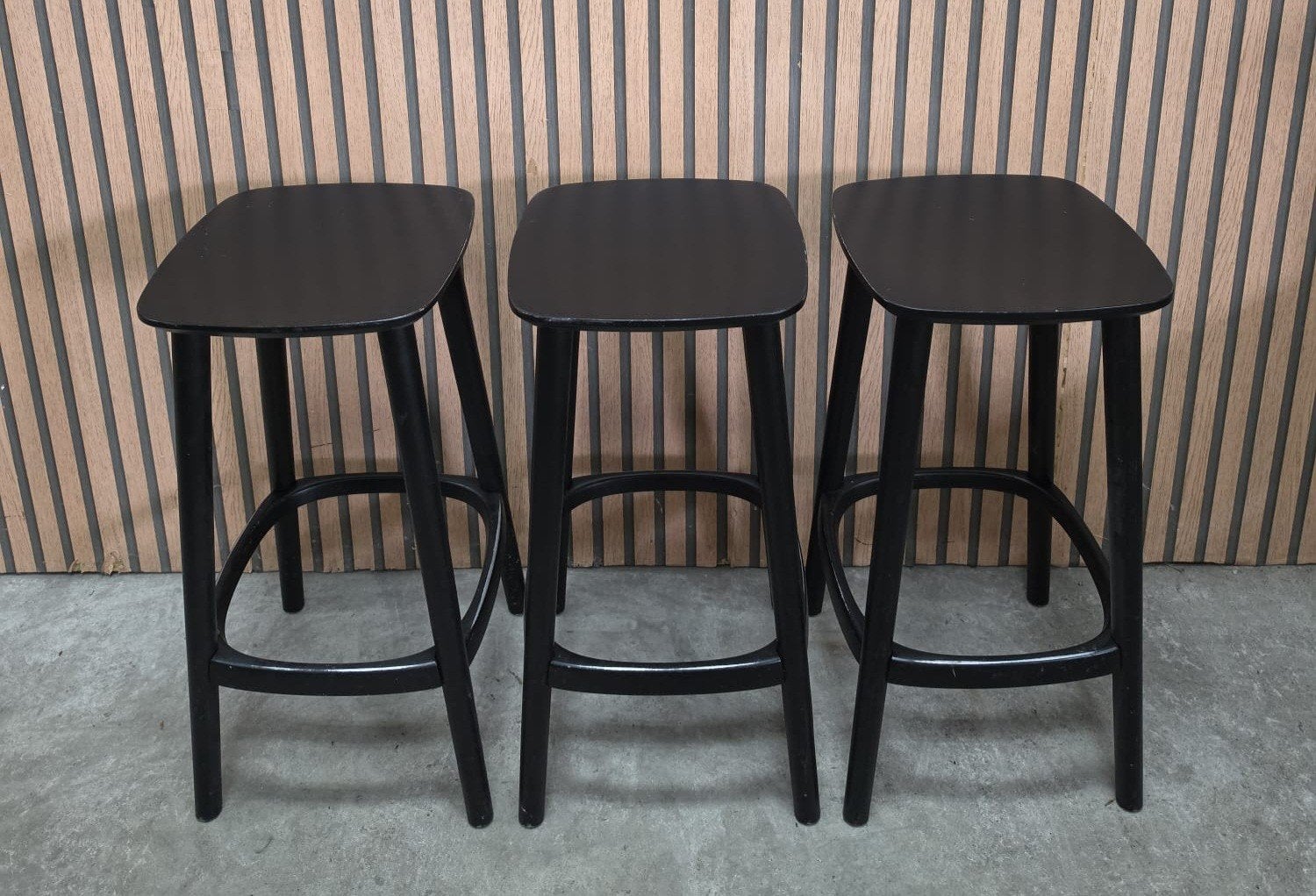 11 x Pedrali Babila barkrukken zwart bar krukken barstoelen, Huis en Inrichting, 5 krukken of meer, Ophalen of Verzenden, Zo goed als nieuw
