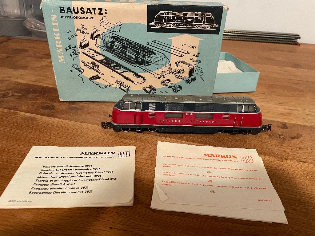 Marklin 3921 Diesellocomotief V200 van de DB, Ophalen, Wisselstroom, Locomotief, Zo goed als nieuw